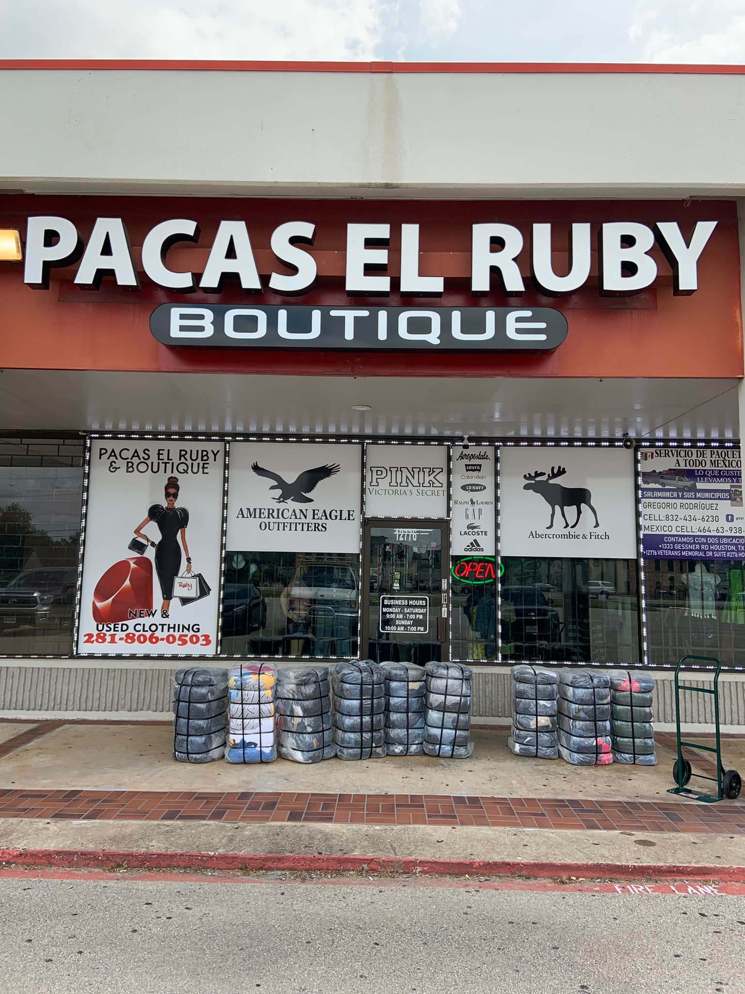 Pacas El Ruby & Boutique Image